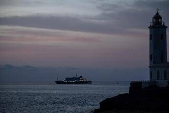 Hantavirus crociera, evacuazioni via Capo Verde delle persone sintomatiche e Spagna accoglierà nave alle Canarie