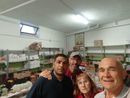 Da sinistra i volontari Mohamed Kamal, Massimo Viscardi, Rita Spagnoli e Andrea Paganoni Da sinistra i volontari Mohamed Kamal, Massimo Viscardi, Rita Spagnoli e Andrea Paganoni