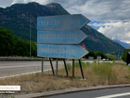 Cartelli illeggibili sulla superstrada