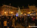 Conto alla rovescia per l'accensione dell'albero di Natale in piazza Mercato