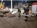 Notte di lavoro per i Vigili del fuoco a causa del forte vento FOTO