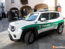 Circolava con un'auto sotto sequestro: patente revocata dalla polizia locale