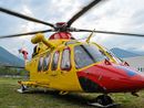 Cade in moto, grave un 16enne elitrasportato a Novara