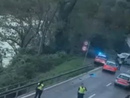 Masso si stacca dalla montagna e finisce sulla strada cantonale: colpita un’auto tra Solduno e Ponte Brolla