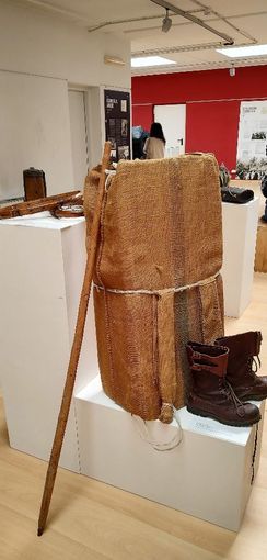 Inaugurata la mostra 'Passaggi di speranza. Storie di frontiera tra contrabbandieri, passatori, partigiani e fuggiaschi'