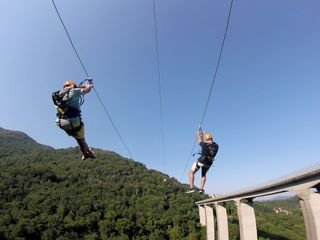 A due passi da casa c’è un mondo di avventura, Diagoline inaugura la Colossus Zipline e rilancia il turismo nelle Alpi biellesi FOTO A due passi da casa c’è un mondo di avventura, Diagoline inaugura la Colossus Zipline e rilancia il turismo nelle Alpi biellesi FOTO