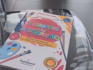 "I mestieri dell’artigianato”, un album per far scoprire alle scuole il fare artigiano