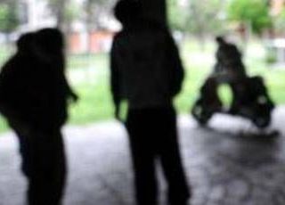 Aumentano i decessi tra adolescenti e giovani adulti, “una crisi emergente”: lo studio