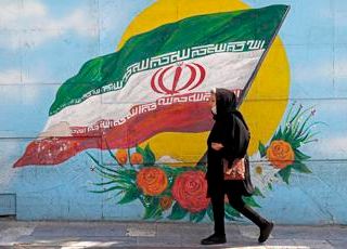 Iran indebolito si prepara a Trump: Teheran pronta a negoziare sul nucleare?