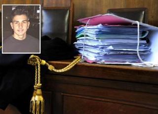 Uccise il padre per difendere la madre, Appello bis conferma assoluzione per Alex Cotoia