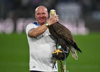 Bernabè, la protesi al pene e il video: la Lazio &quot;allibita&quot; caccia il falconiere