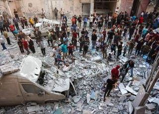 Gaza, media: "Hamas accetterebbe accordo Trump, con rilascio tutti ostaggi" Gaza, media: "Hamas accetterebbe accordo Trump, con rilascio tutti ostaggi"