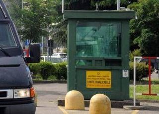 Milano, detenuto evade dal carcere di Opera