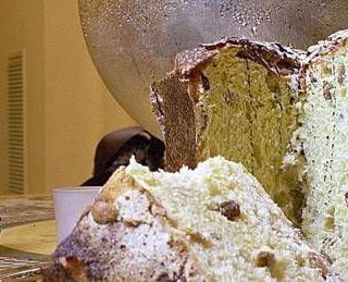 Pandoro e panettone, a Natale massimo una fetta al giorno: i consigli dei medici