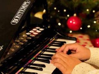 Addio a Paolo Bontempi, inventò la tastiera e portò la musica nelle case di tutti