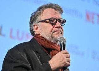 Del Toro commosso ai Palm Springs Awards: "Ho perso mio fratello"