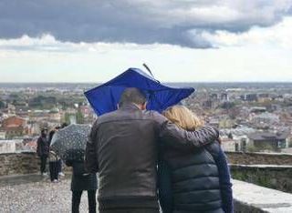 Venti forti e temporali, l'Italia nella morsa del maltempo: 4 regioni in allerta arancione