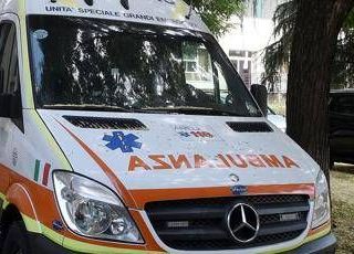 Pistoia, tecnico muore travolto da un letto che stava riparando in una Rsa