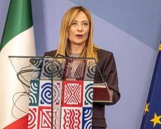 Ue-Usa, Meloni 'pontiera' ad Addis Abeba: "Unire e non dividere" Ue-Usa, Meloni 'pontiera' ad Addis Abeba: "Unire e non dividere"