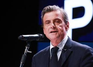 Iran, Calenda: "No a tavolo Meloni autogol clamoroso, Conte comanda campo largo"