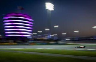 F1, Gp Bahrain e Arabia Saudita annullati per guerra in Medio Oriente: è ufficiale