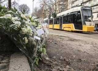 Tram deragliato a Milano, il conducente non risponde a pm: "Non è nelle condizioni fisiche"