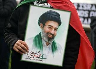 Iran, Mojtaba Khamenei a Mosca per cure? "No comment" del Cremlino