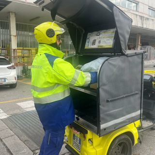 Crescita record dei volumi, Poste potenzia consegne e servizi a Milano