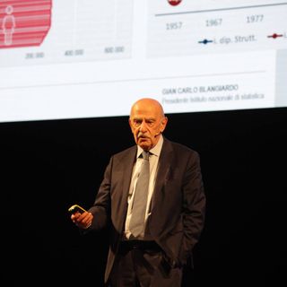 Il presidente dell'Istat a Novara: &quot;Tra 50 anni in Italia ci saranno più anziani che giovani&quot;