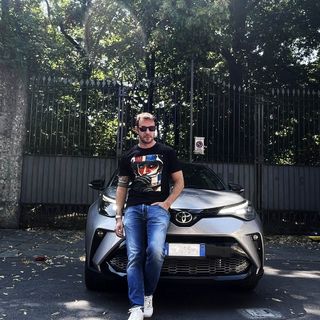 L'ossolano Mattia Vairoli lancia il marchio di moda CRX78
