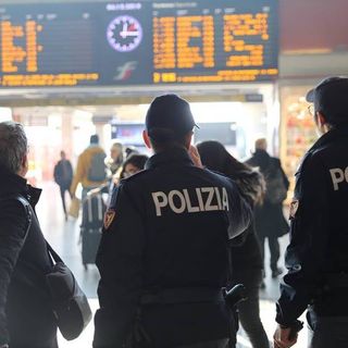Domo, la Polfer ferma un 31enne marocchino che cerca di disfarsi di sostanze stupefacenti