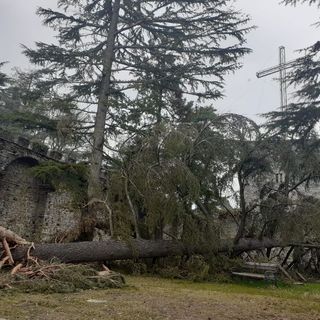 I giardini del Sacro Monte Calvario ancora chiusi dopo l'alluvione. FOTO