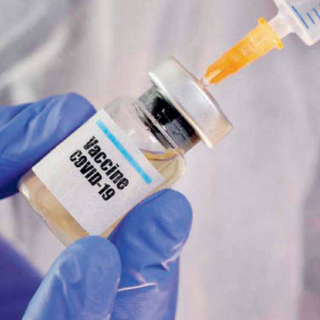 Vaccini covid: dall'8 febbraio tocca alle forze dell'ordine, dal 15 al personale scolastico