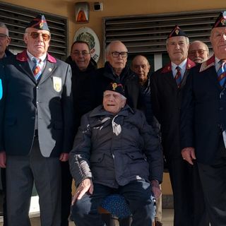 La polizia domese festeggia i 100 anni dell'ex viceispettore Giovanni Margarone