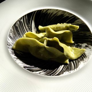 Pesce in raviolo al burro bianco e zenzero