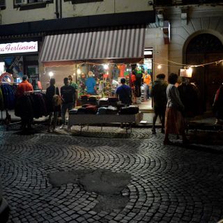 Torna il "Fuori tutto": negozi aperti per la fine dei saldi estivi