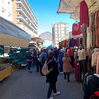 &quot;Per i mercati piemontesi servono politiche serie, dialogo e certezze&quot;