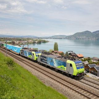 Bls e Cargobeamer festeggiano l'ottomillesimo treno che ha attraversato le Alpi