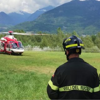 Escursionista in difficoltà al Monte Leone, recuperato dall'elicottero dei vigili del fuoco