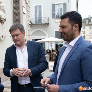 L'onorevole di Fratelli d'Italia Carlo Fidanza in visita allo scalo di Domo2