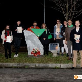 Momenti della consegna dell'attestato ai neo diciottenni di Premosello