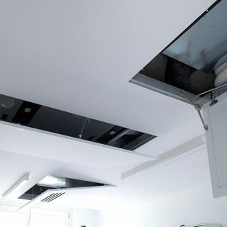 Botole per controsoffitto: come accedere agli impianti senza rovinare il soffitto