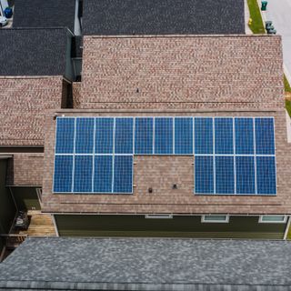 Dalla domotica alle energie rinnovabili: la sostenibilità comincia in casa
