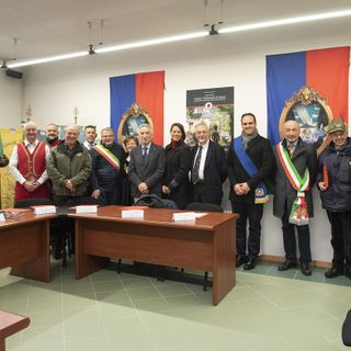 Nelle foto di Susy Mezzanotte: il murale inaugurato il 12 marzo; un momento della giornata; foto di gruppo al termine della presentazione del calendario degli eventi del IV Centenario