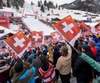 Gigante di Adelboden fra le polemiche: troppa folla