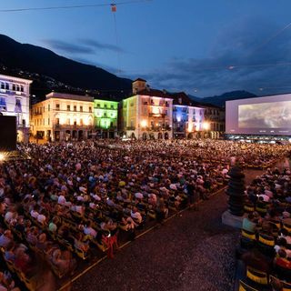 Locarno 78 al via: il cinema d’autore illumina Piazza Grande