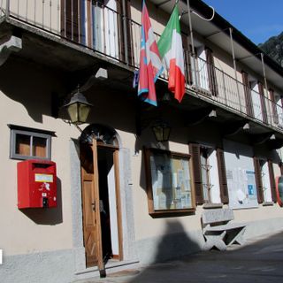 Anche Trasquera si dichiara ''territorio libero da orsi e lupi''