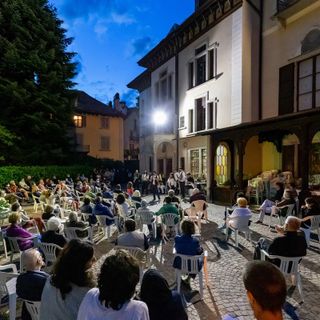 &quot;Arpe all'opera&quot;: il nuovo appuntamento di Musica da bere con l'Olona Duet