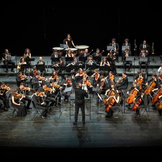 Enrico Beruschi e Orchestra del Conservatorio Cantelli protagonisti a La Fabbrica