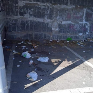 Immondizia al Calvario, la gestione del parcheggio non è di competenza del Comune